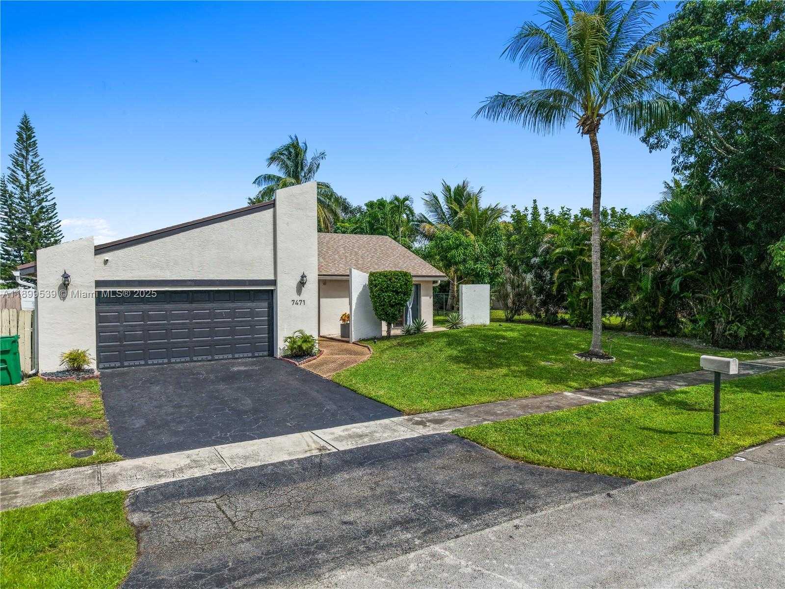 Small Image of 7471 NORTH WEST 35TH ST, Lauderhill Number 2