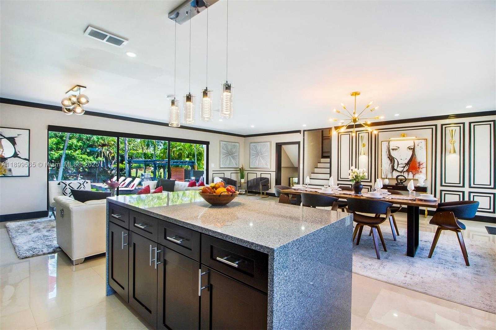 Small Image of 11975 WEST BISCAYNE CANAL RD, Miami Number 33