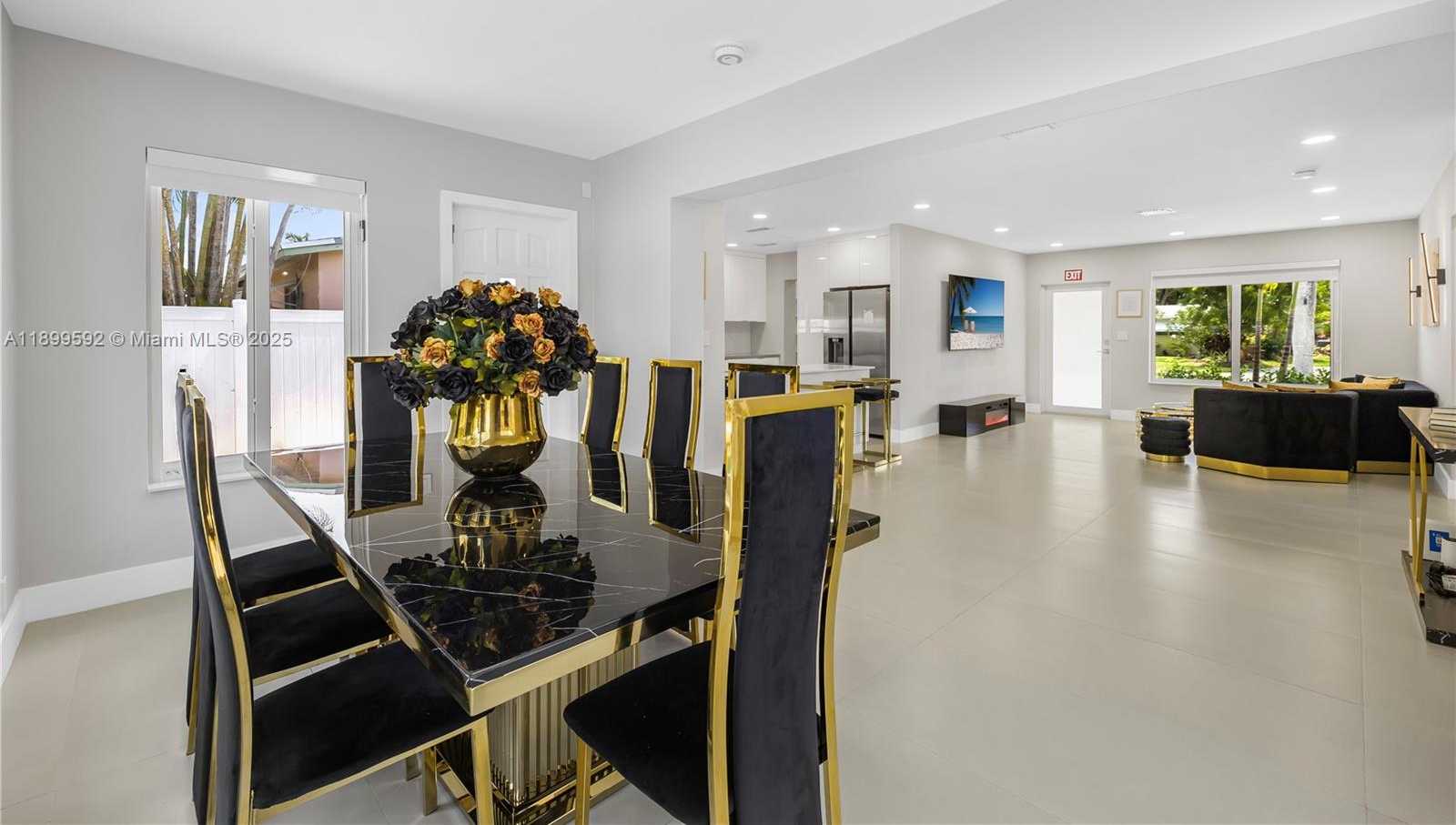 Small Image of 1104 NORTH 13TH TER, Hollywood Number 15