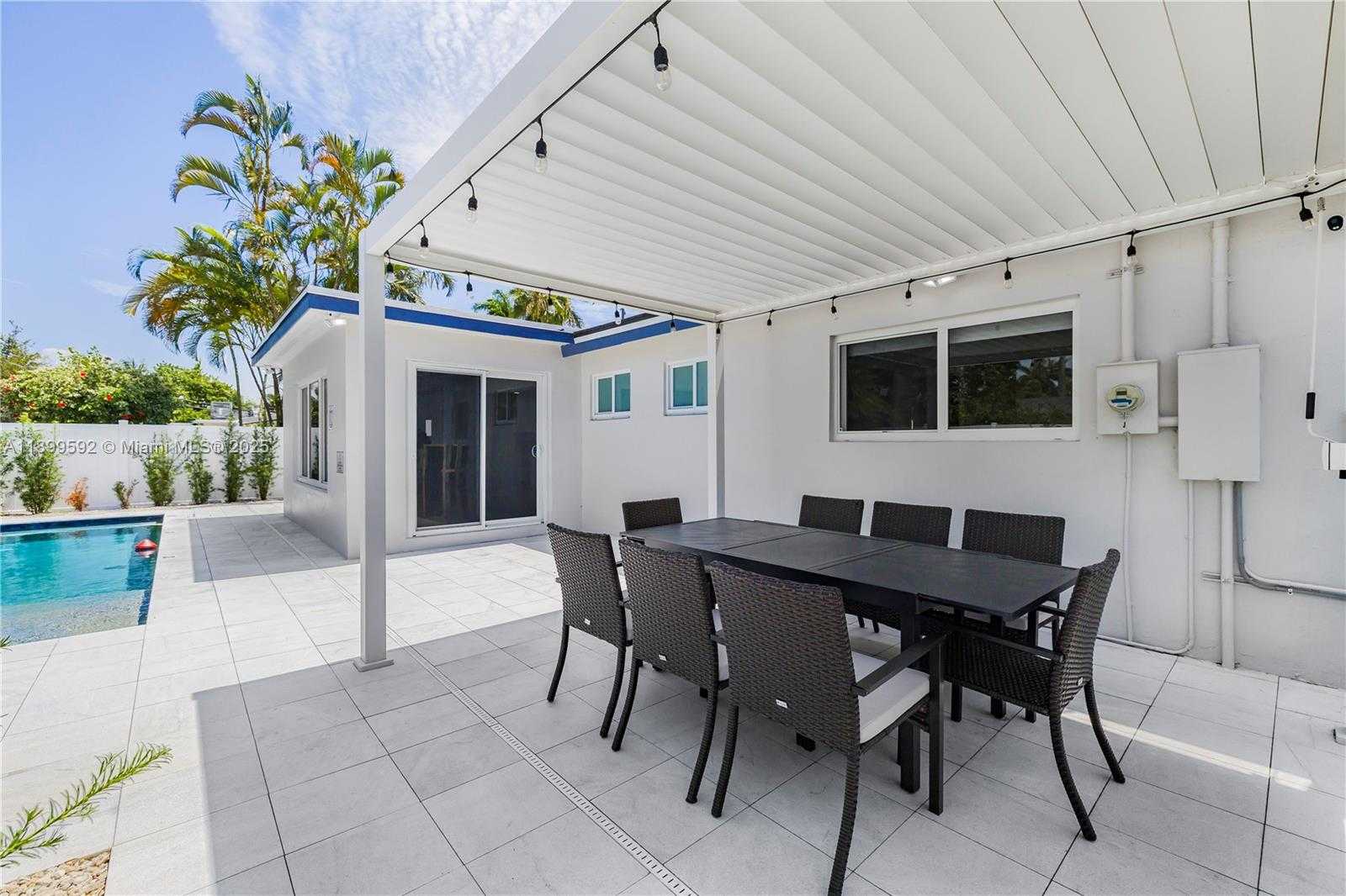 Small Image of 1104 NORTH 13TH TER, Hollywood Number 21
