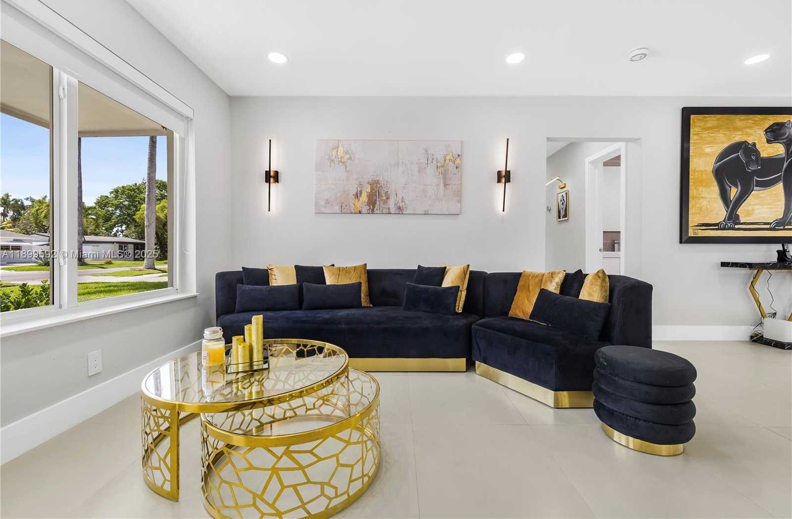 Small Image of 1104 NORTH 13TH TER, Hollywood Number 3