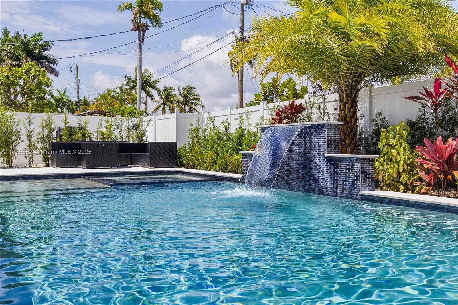 Small Image of 1104 NORTH 13TH TER, Hollywood Number 31