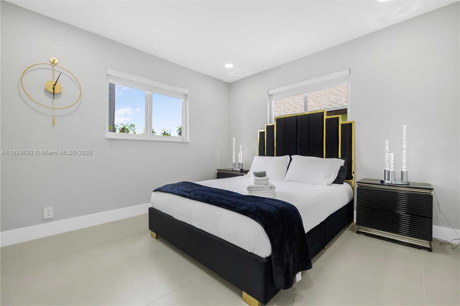 Small Image of 1104 NORTH 13TH TER, Hollywood Number 36