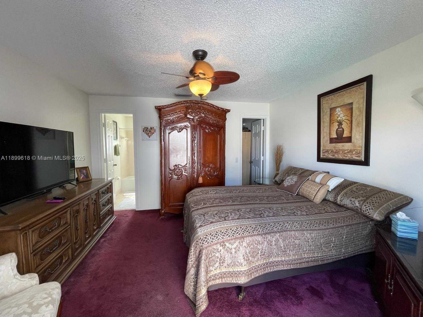 Small Image of 6953 COLUMBIA CT, Margate Number 6