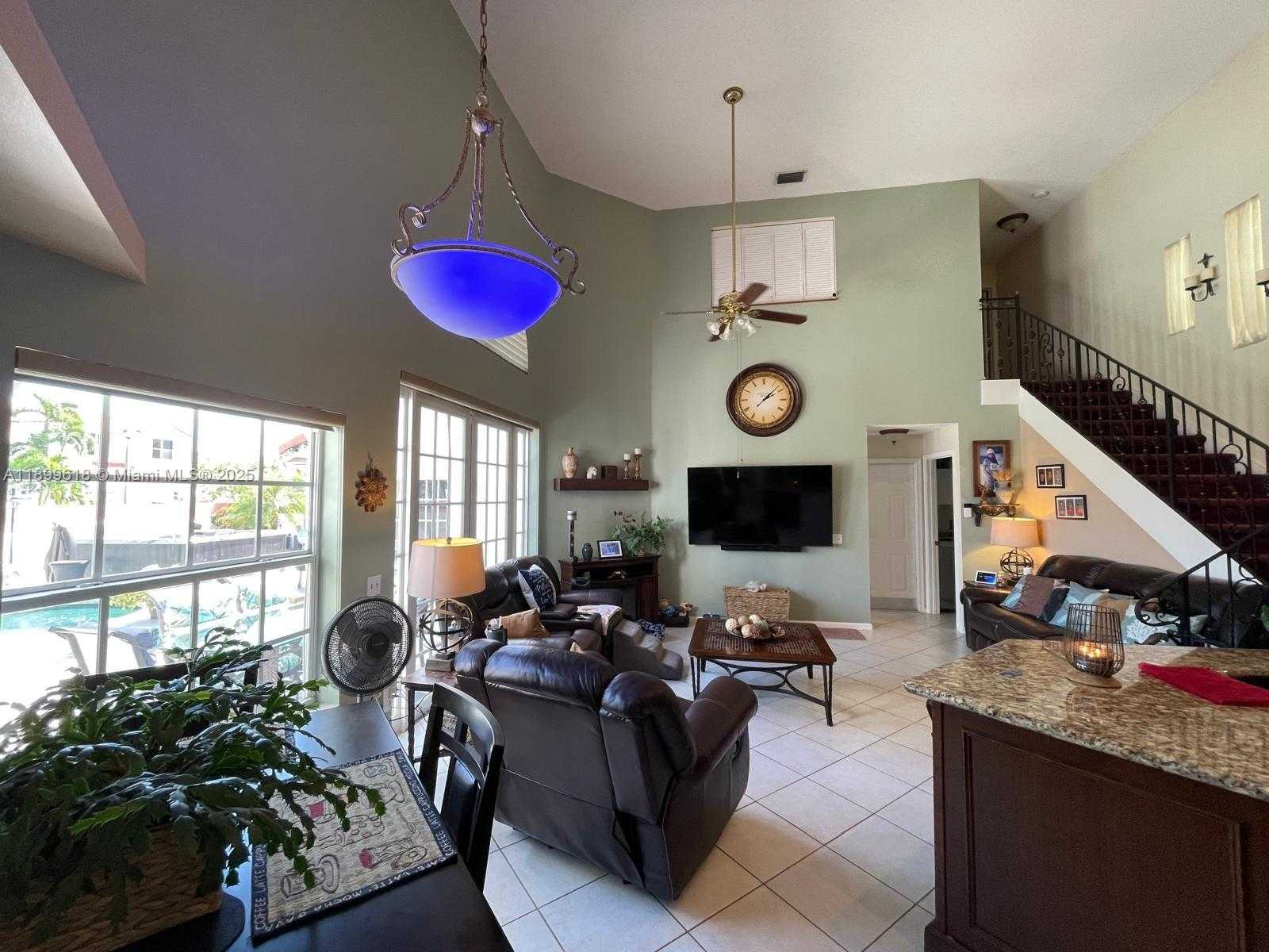 Small Image of 6953 COLUMBIA CT, Margate Number 9