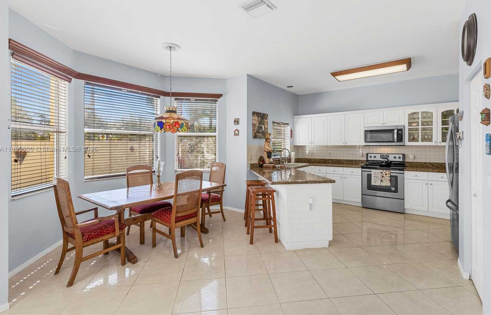 Small Image of 1071 NORTH WEST 184TH TER, Pembroke Pines Number 17