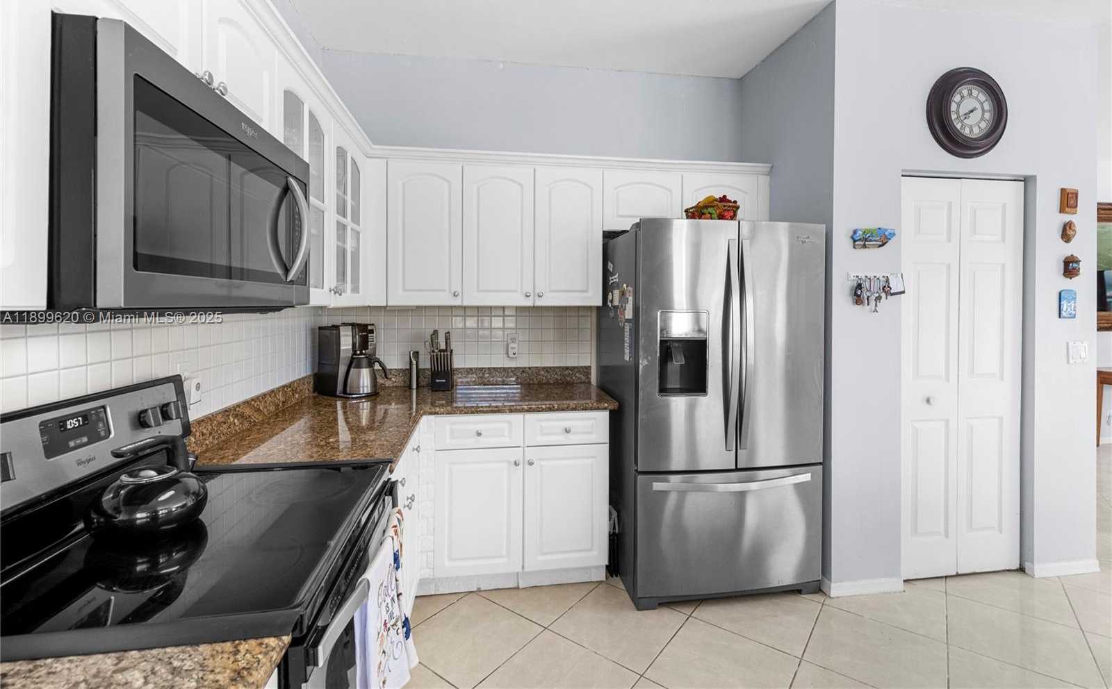 Small Image of 1071 NORTH WEST 184TH TER, Pembroke Pines Number 20