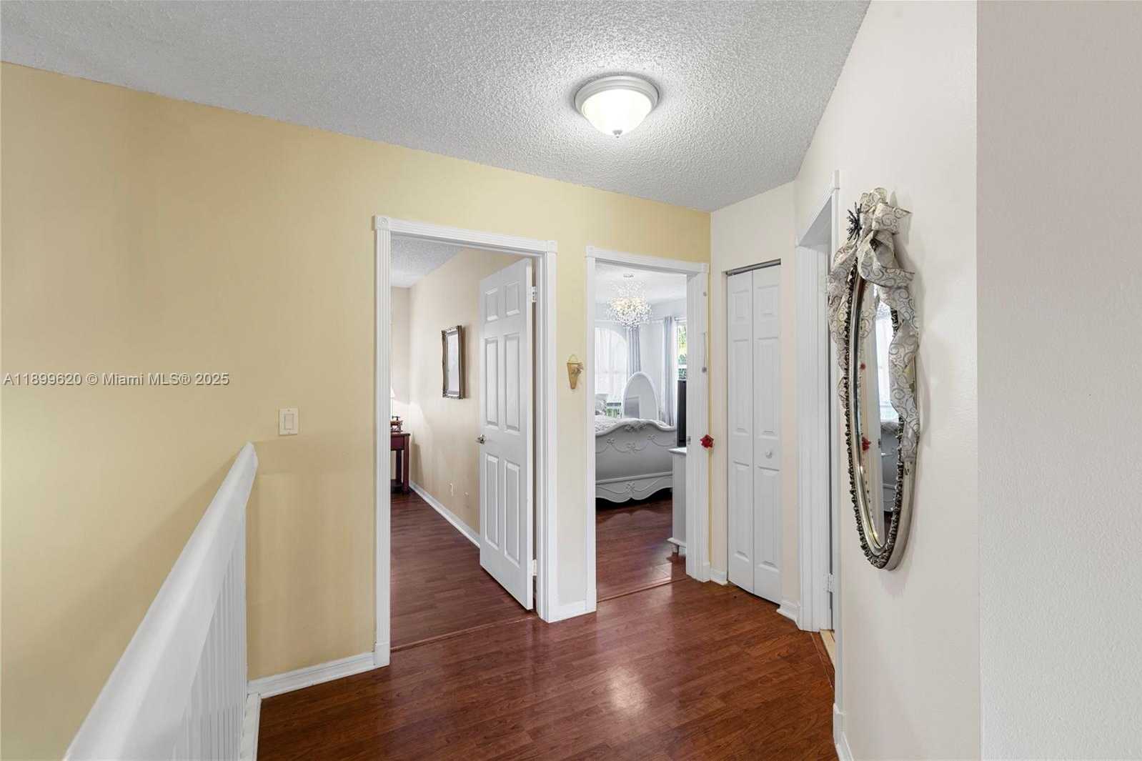 Small Image of 1071 NORTH WEST 184TH TER, Pembroke Pines Number 27