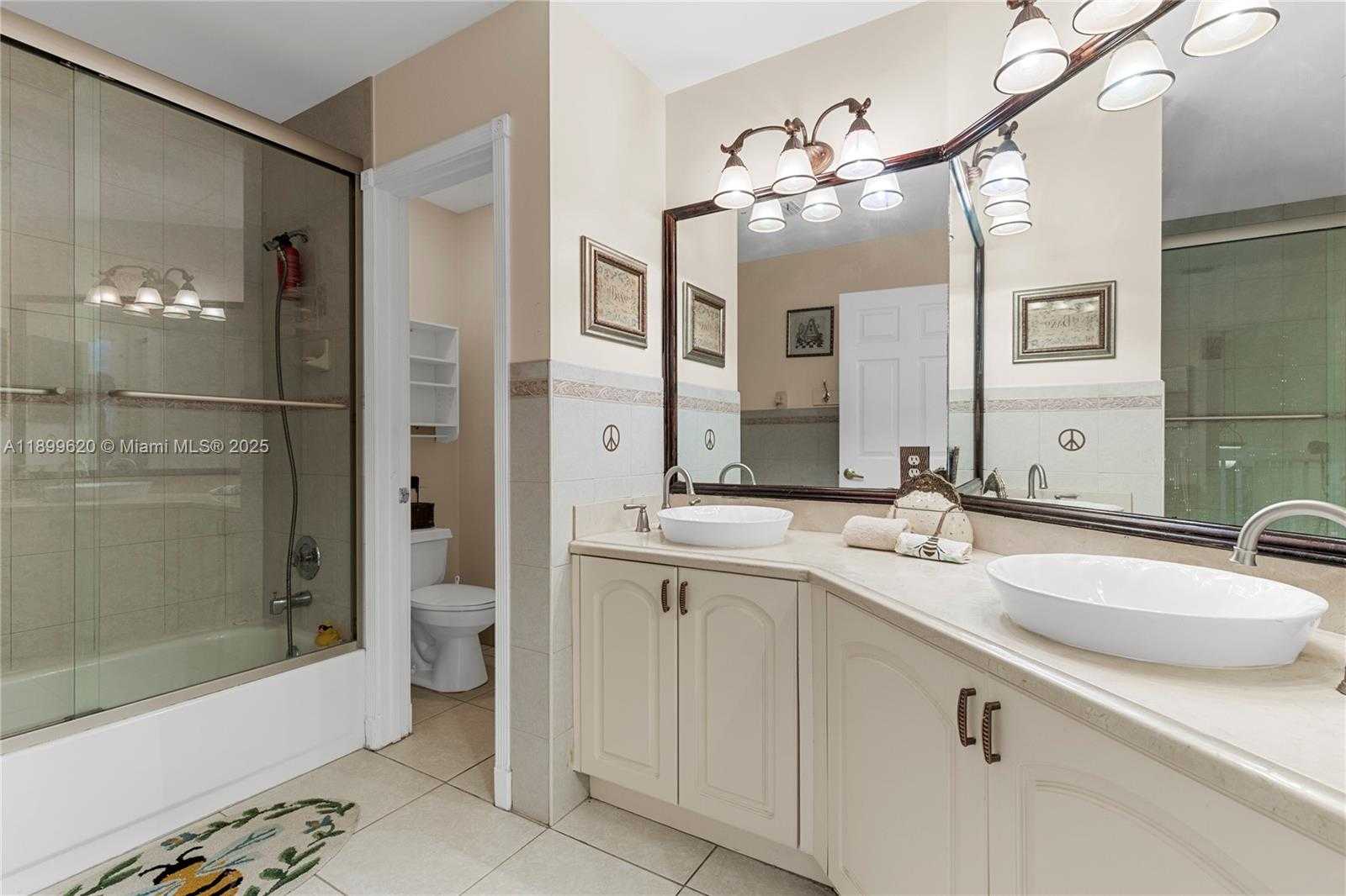 Small Image of 1071 NORTH WEST 184TH TER, Pembroke Pines Number 30