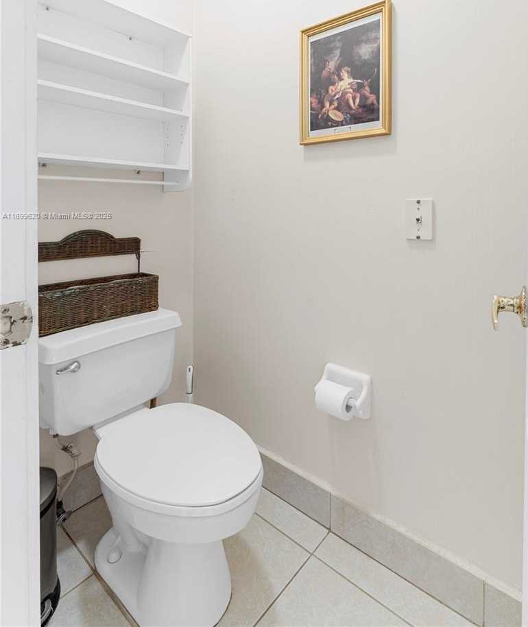 Small Image of 1071 NORTH WEST 184TH TER, Pembroke Pines Number 32