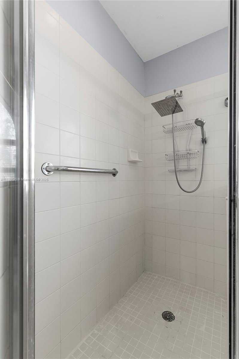 Small Image of 1071 NORTH WEST 184TH TER, Pembroke Pines Number 36