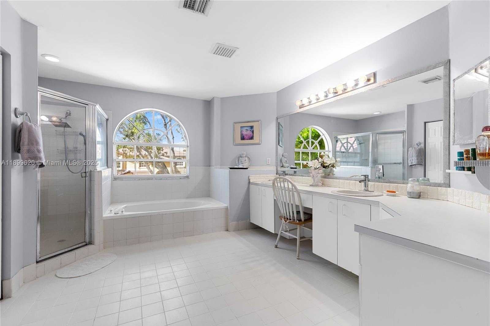 Small Image of 1071 NORTH WEST 184TH TER, Pembroke Pines Number 44