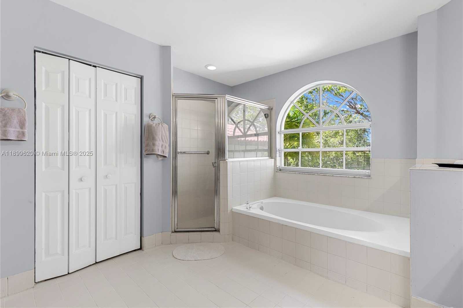 Small Image of 1071 NORTH WEST 184TH TER, Pembroke Pines Number 45