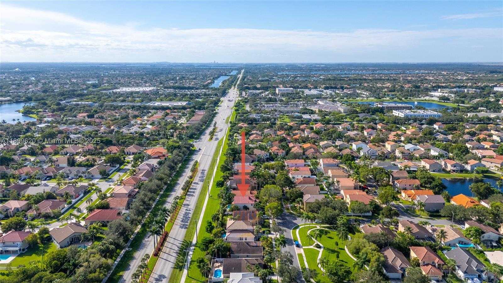 Small Image of 1071 NORTH WEST 184TH TER, Pembroke Pines Number 51