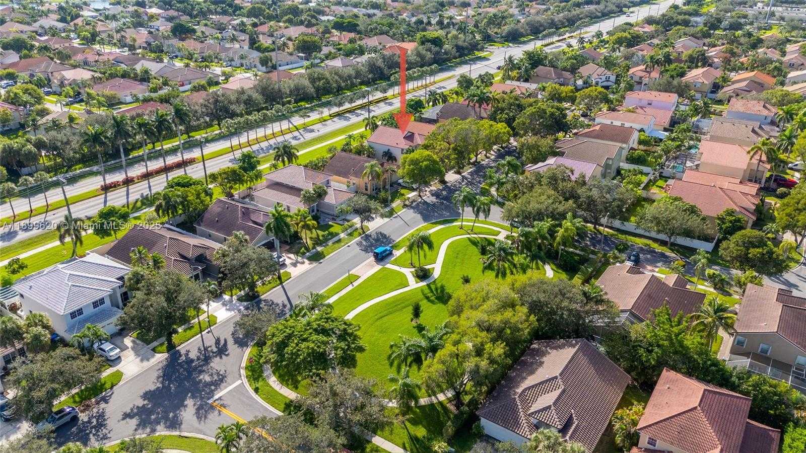 Small Image of 1071 NORTH WEST 184TH TER, Pembroke Pines Number 54