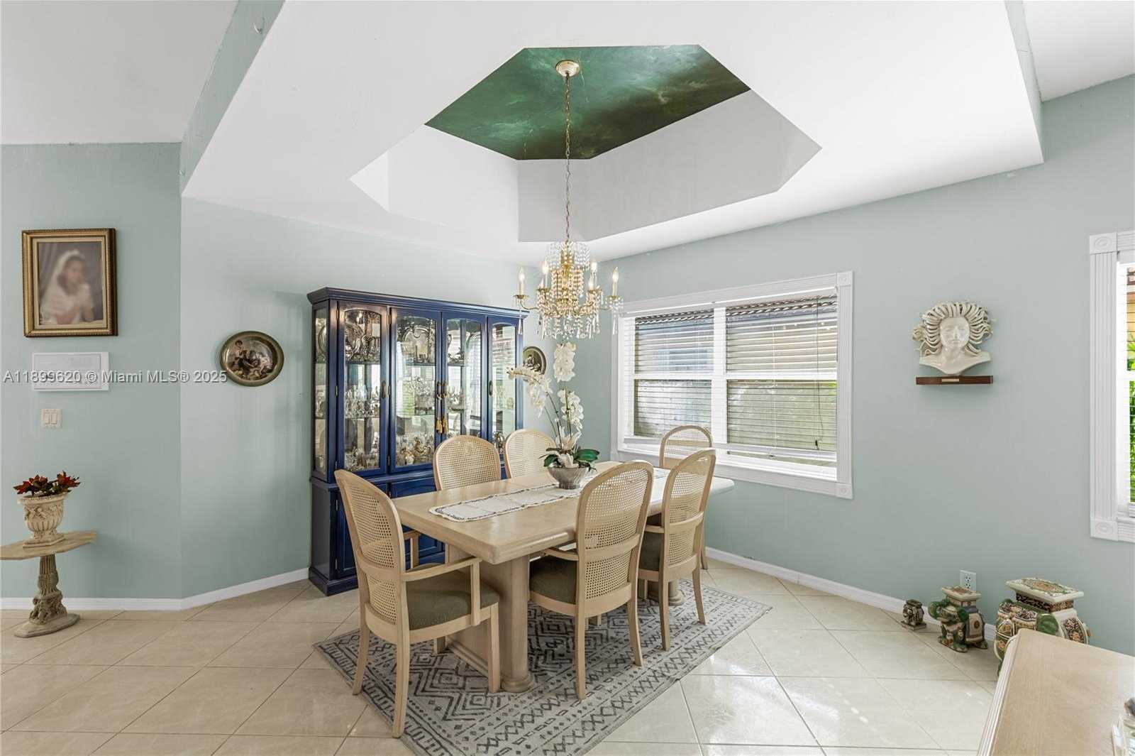 Small Image of 1071 NORTH WEST 184TH TER, Pembroke Pines Number 6
