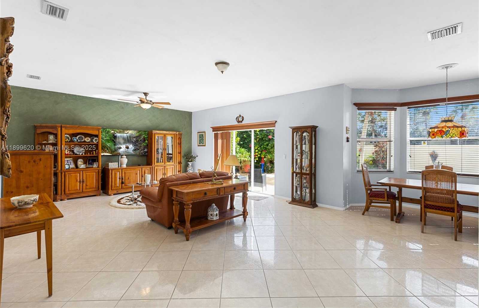 Small Image of 1071 NORTH WEST 184TH TER, Pembroke Pines Number 8