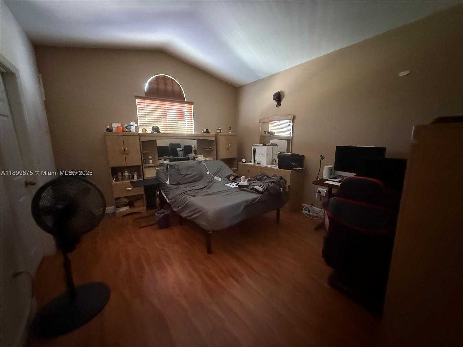 Small Image of 4108 NORTH EAST 11TH DR, Homestead Number 11