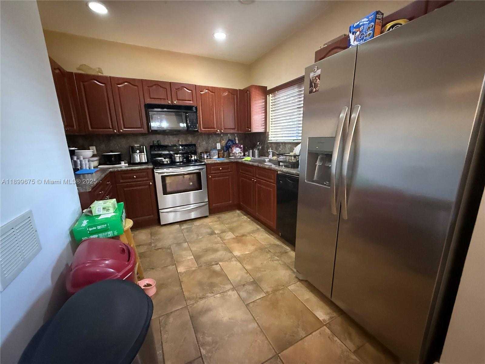 Small Image of 4108 NORTH EAST 11TH DR, Homestead Number 6
