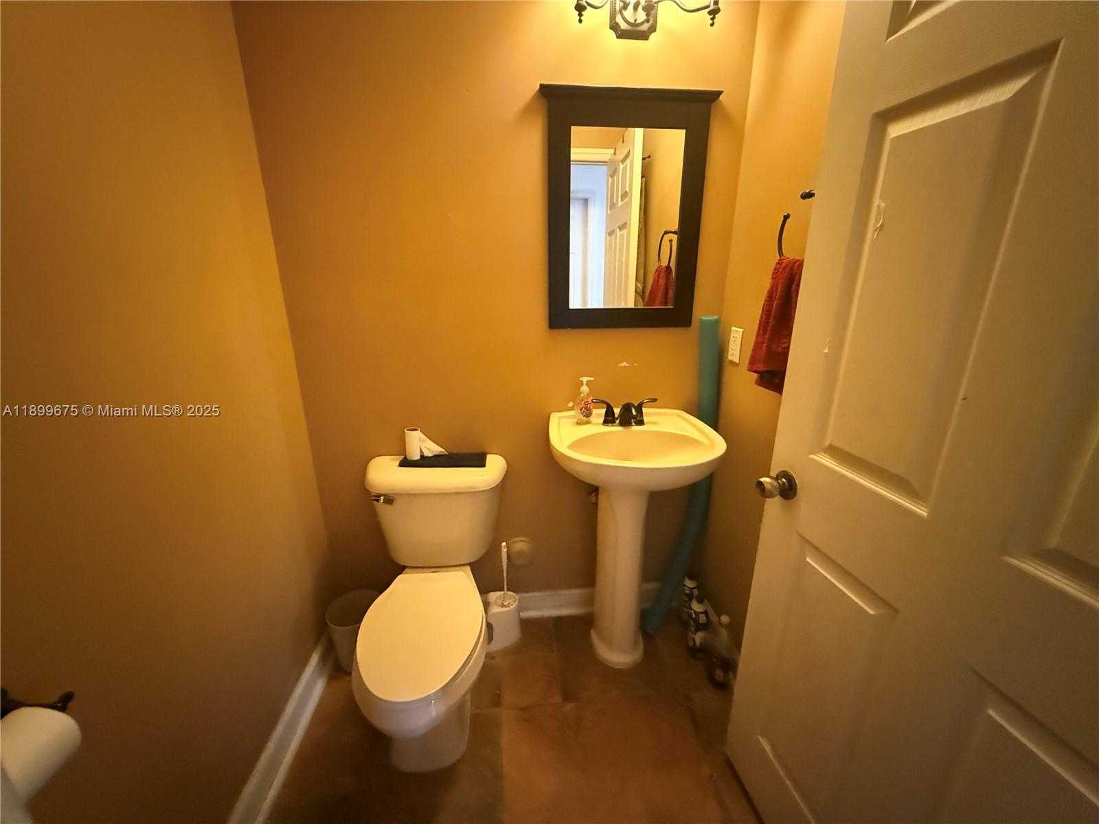 Small Image of 4108 NORTH EAST 11TH DR, Homestead Number 7