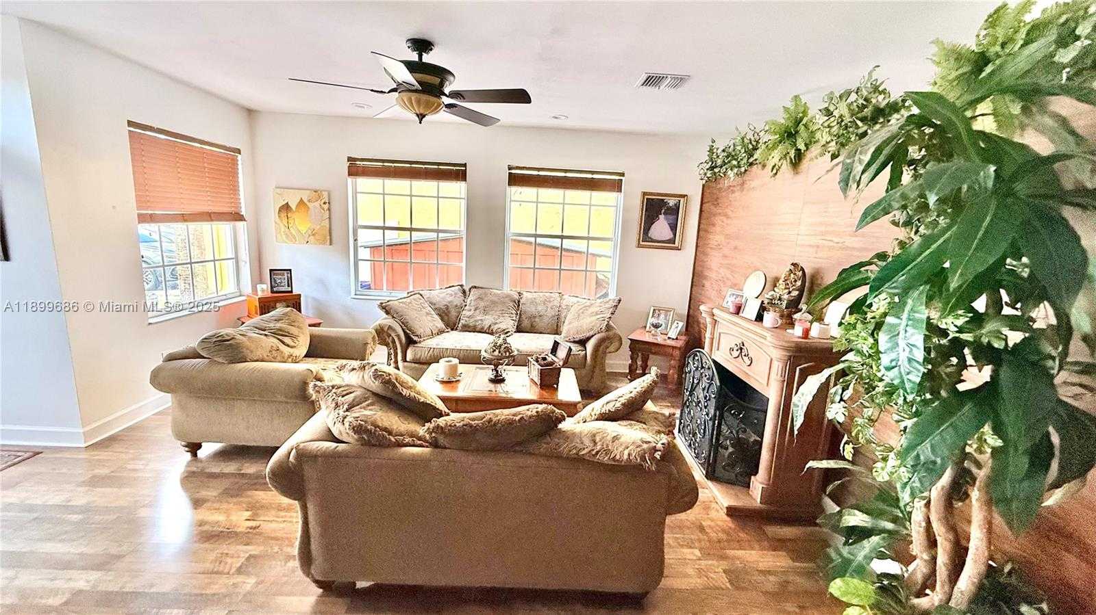 Small Image of 2271 NORTH WEST 159TH AVE, Pembroke Pines Number 22
