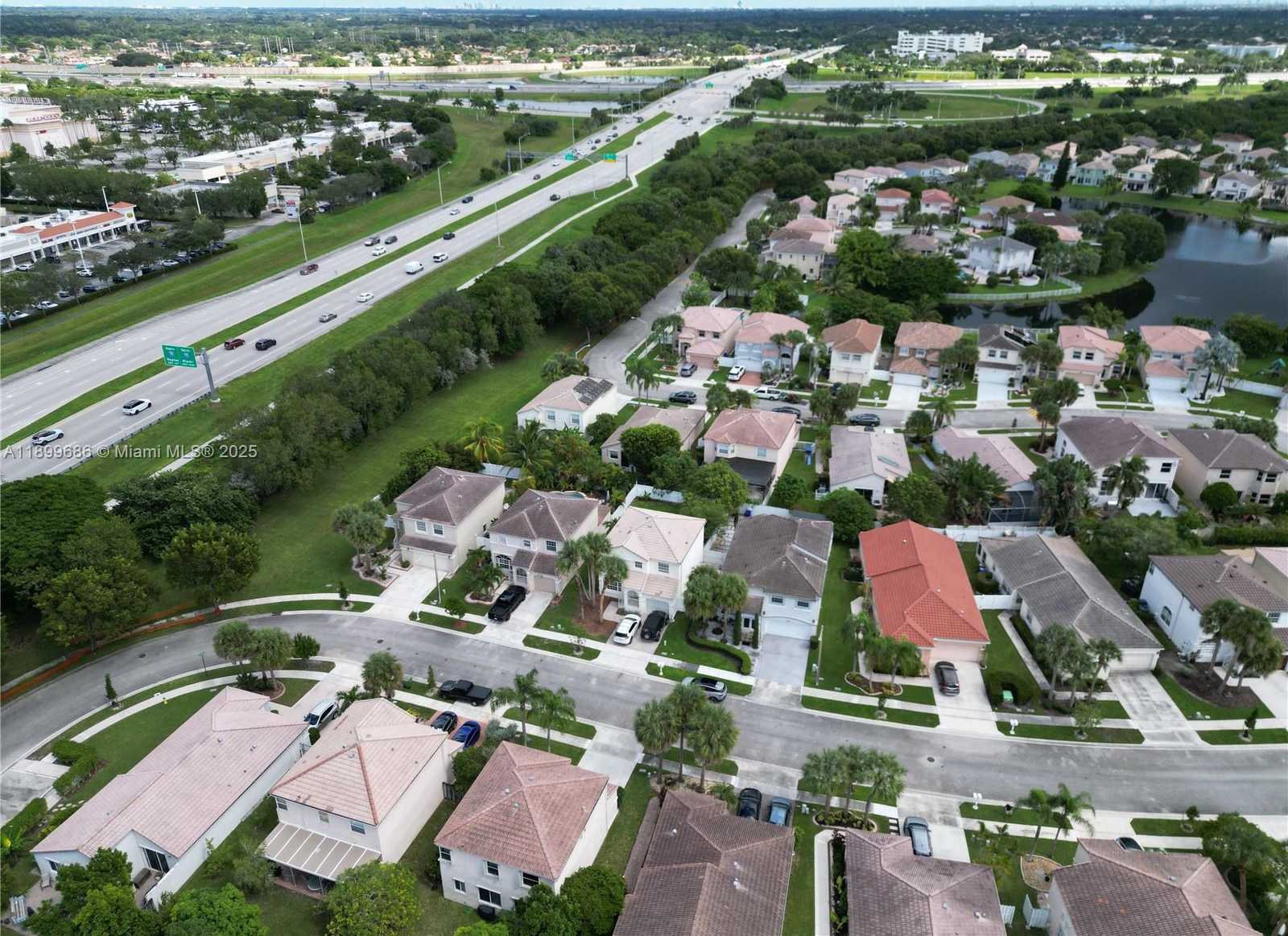 Small Image of 2271 NORTH WEST 159TH AVE, Pembroke Pines Number 3