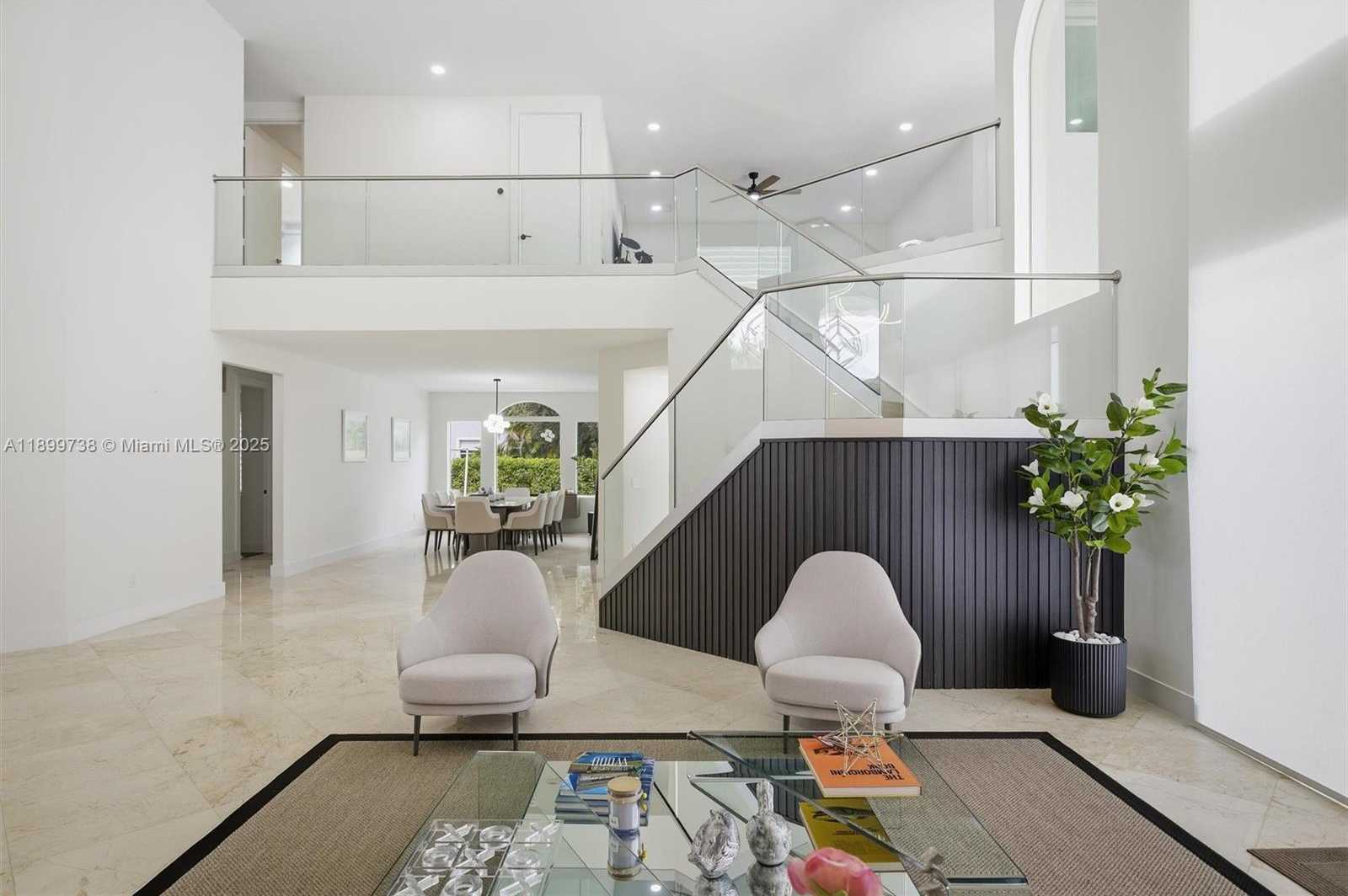 Small Image of 3526 WEST JUNIPER LN, Davie Number 12