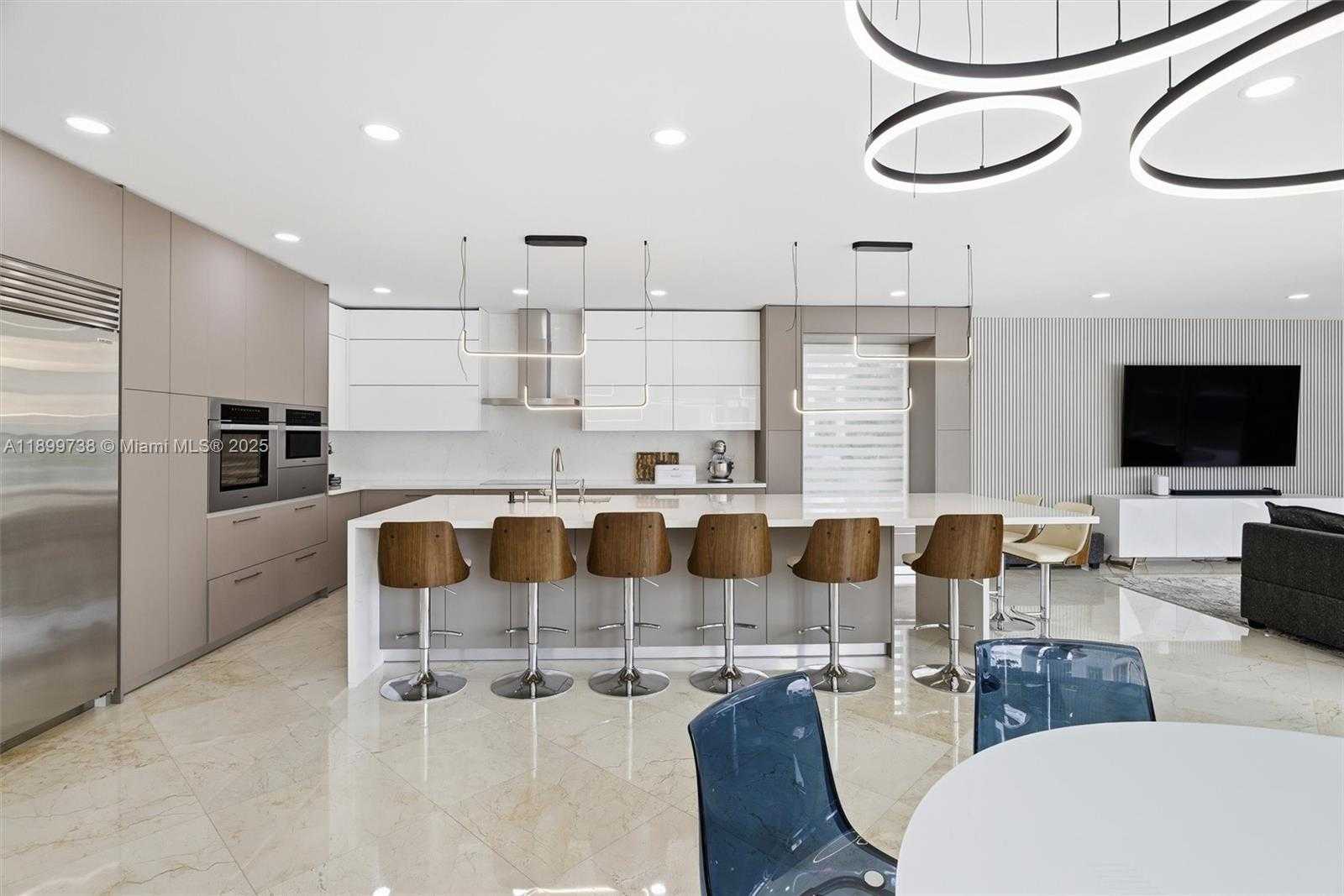 Small Image of 3526 WEST JUNIPER LN, Davie Number 21