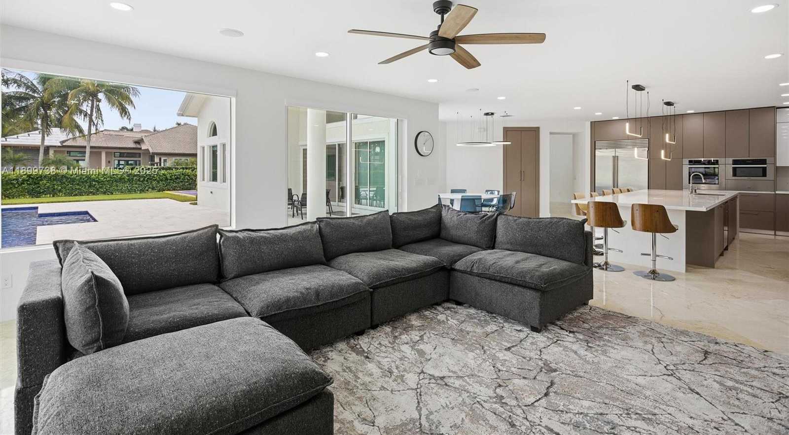 Small Image of 3526 WEST JUNIPER LN, Davie Number 23