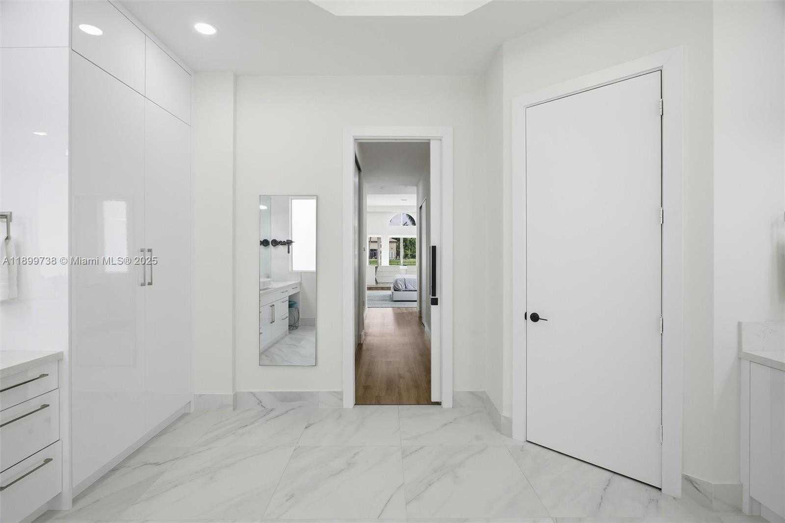 Small Image of 3526 WEST JUNIPER LN, Davie Number 33