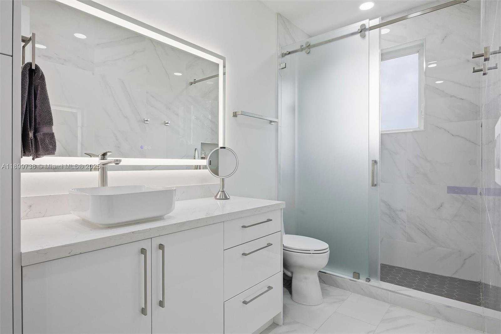 Small Image of 3526 WEST JUNIPER LN, Davie Number 42