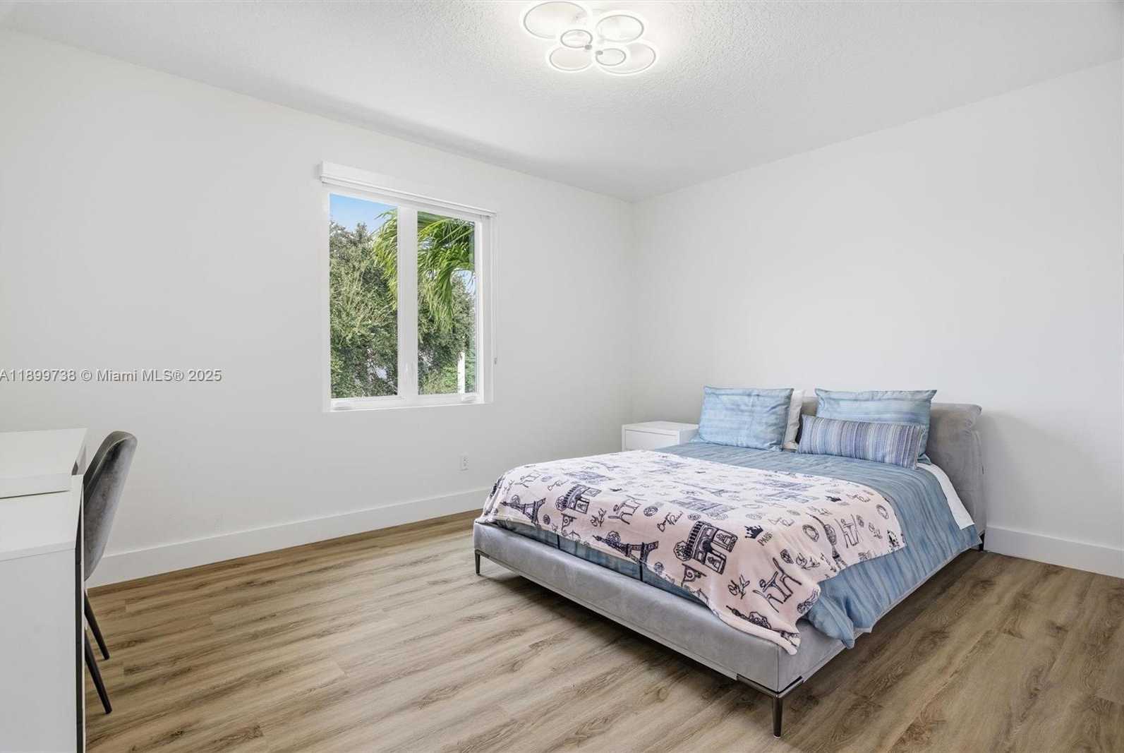 Small Image of 3526 WEST JUNIPER LN, Davie Number 43