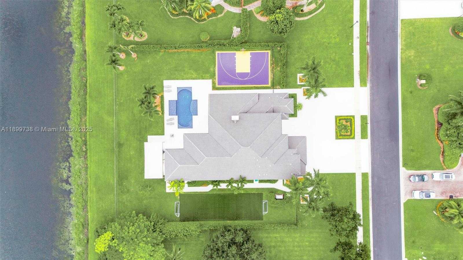 Small Image of 3526 WEST JUNIPER LN, Davie Number 58