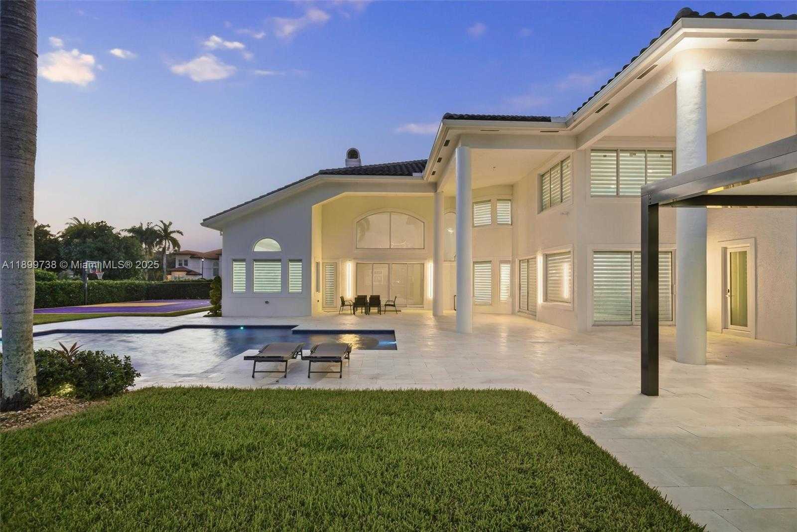 Small Image of 3526 WEST JUNIPER LN, Davie Number 70