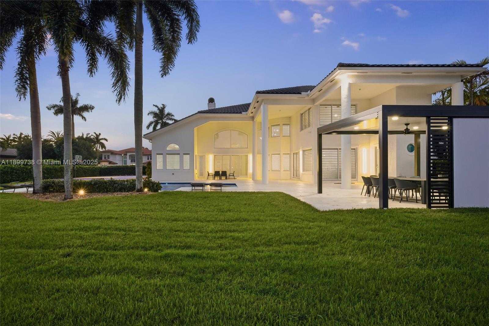 Small Image of 3526 WEST JUNIPER LN, Davie Number 71