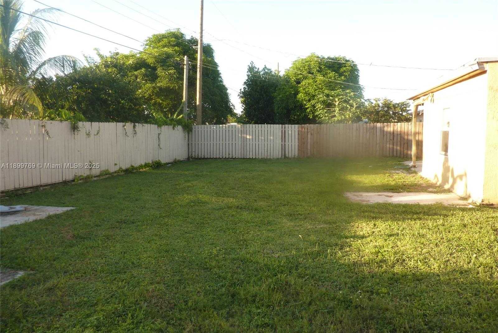 Small Image of 2545 NORTH WEST 59TH AVE, Margate Number 12