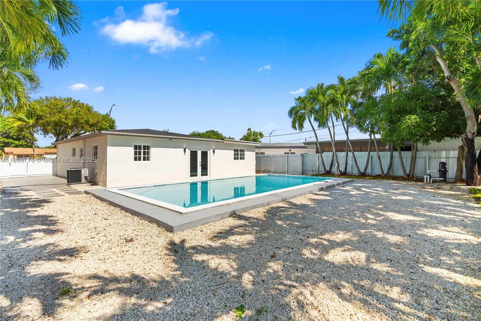 Small Image of 200 EAST 60TH ST, Hialeah Number 34