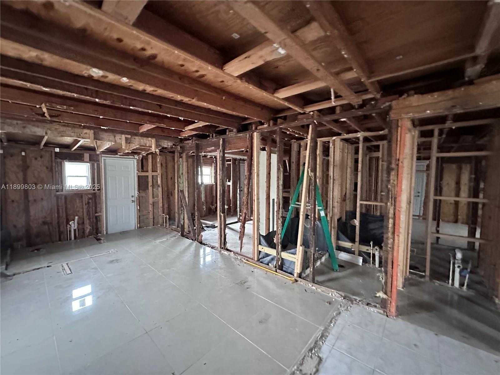 Small Image of 2760 NORTH WEST 11TH CT, Fort Lauderdale Number 2