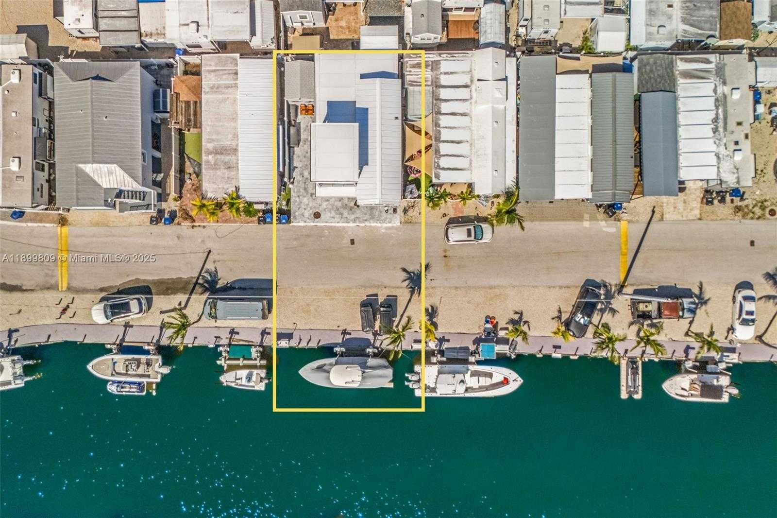 Small Image of 325 CALUSA ST LOT 318, Key Largo Number 2