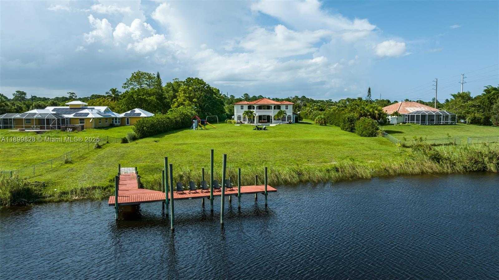 Small Image of 6152 SOUTH WEST BANKS ST, Palm City Number 10