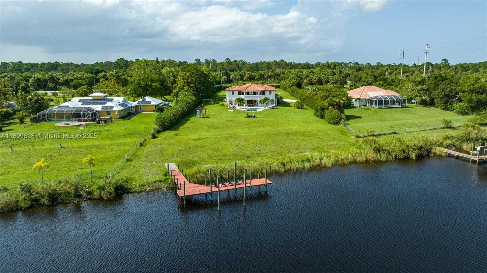 Small Image of 6152 SOUTH WEST BANKS ST, Palm City Number 63