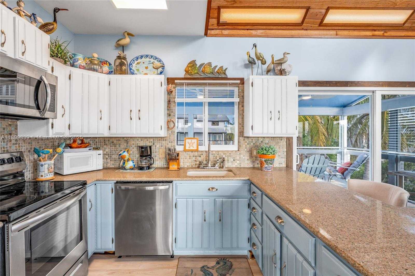 Small Image of 3831 SUNSET DR, Big Pine Number 10