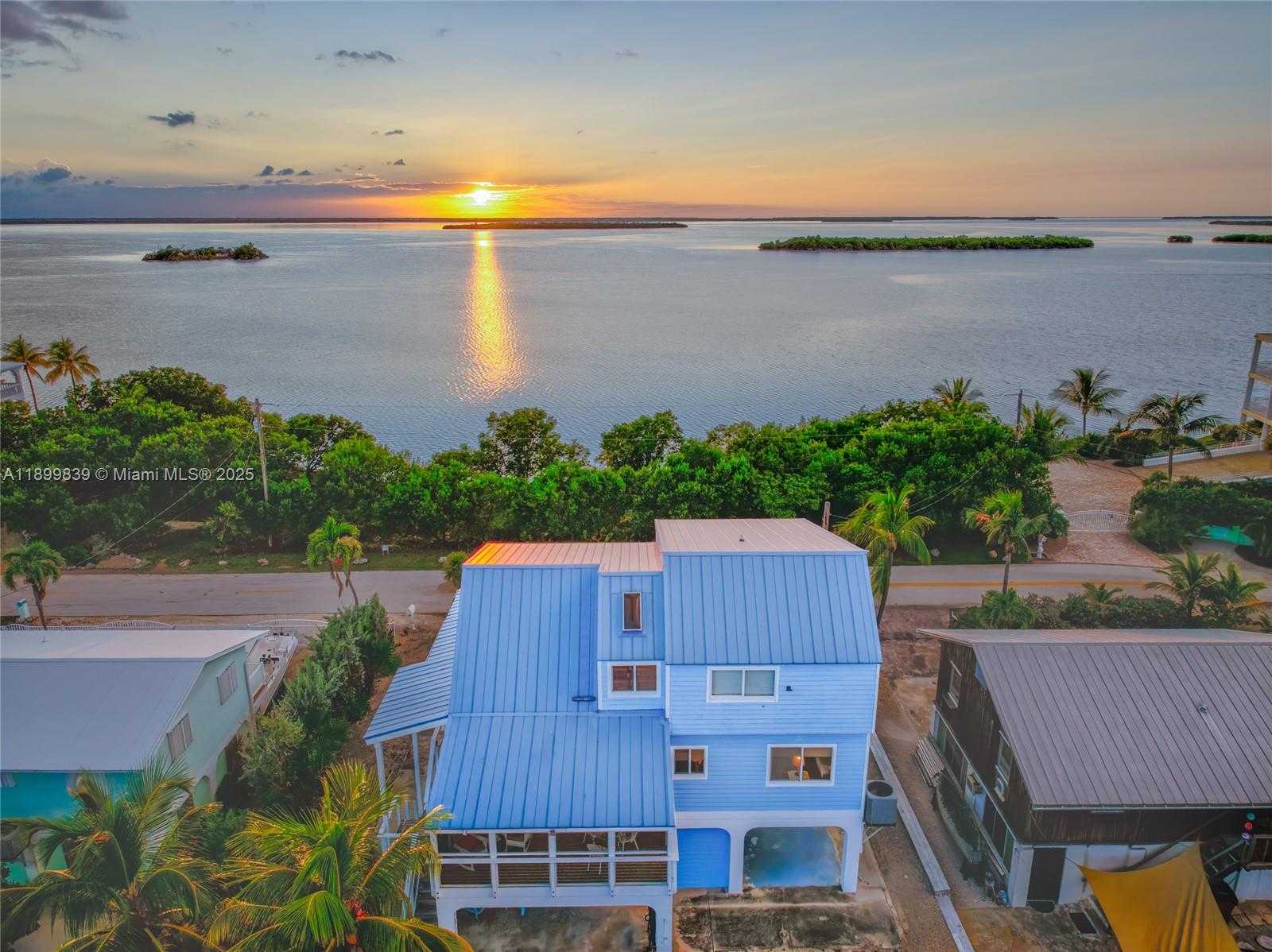 Small Image of 3831 SUNSET DR, Big Pine Number 2