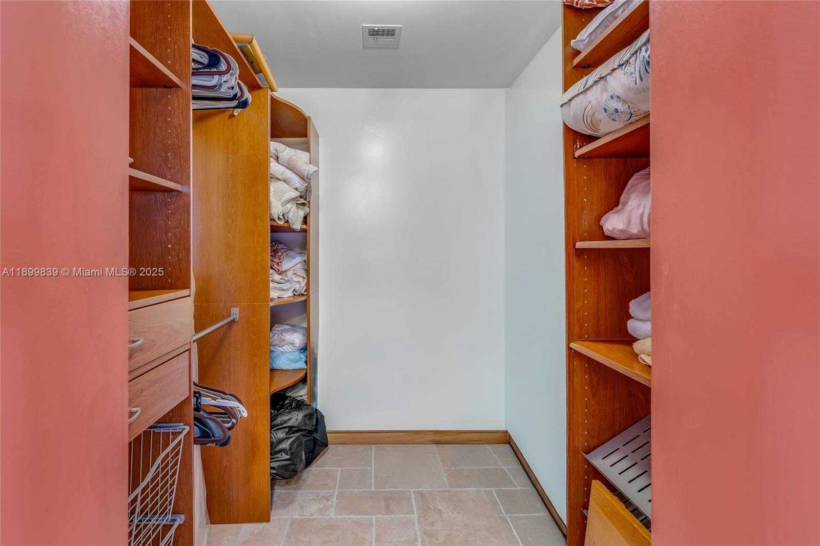 Small Image of 3831 SUNSET DR, Big Pine Number 35