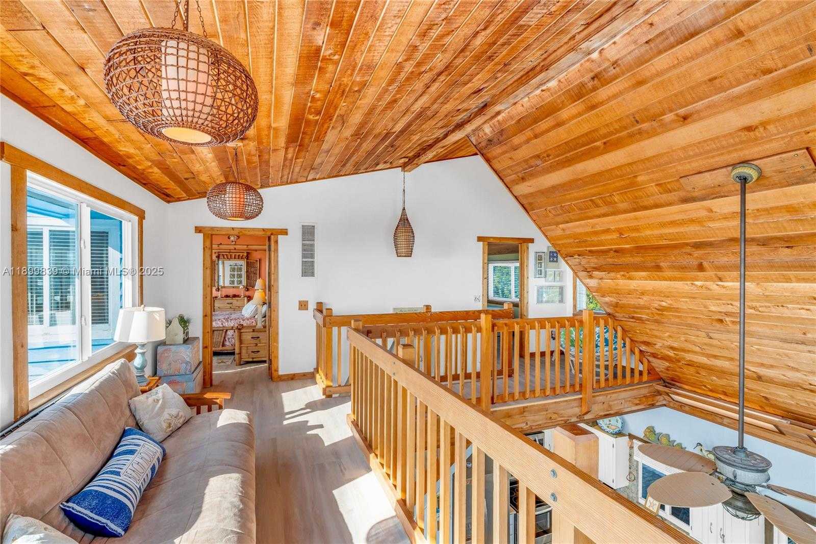 Small Image of 3831 SUNSET DR, Big Pine Number 41