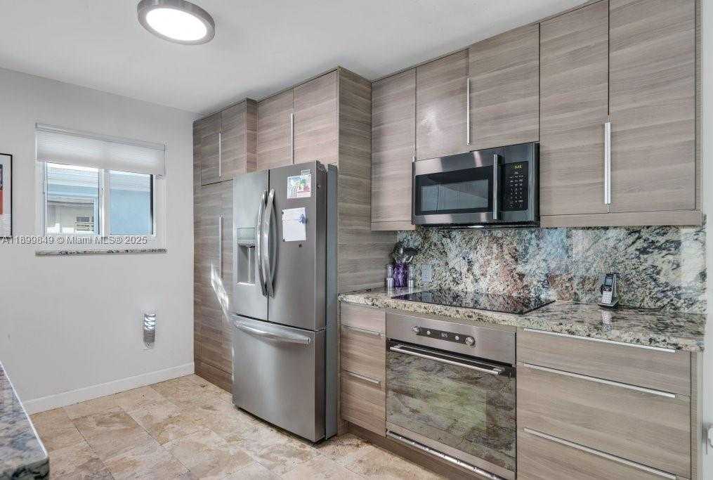 Small Image of 709 NORTH WEST 7TH ST, Dania Beach Number 10