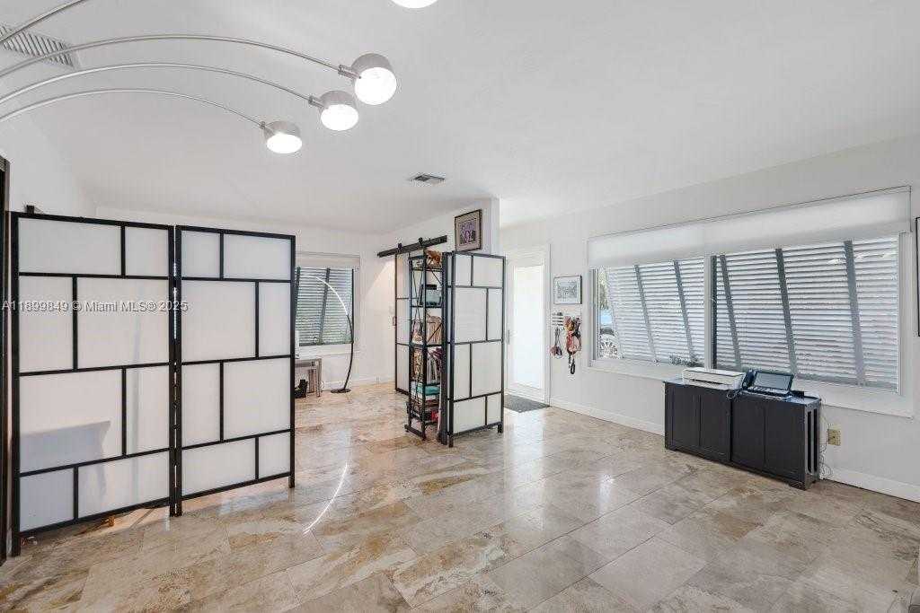 Small Image of 709 NORTH WEST 7TH ST, Dania Beach Number 16