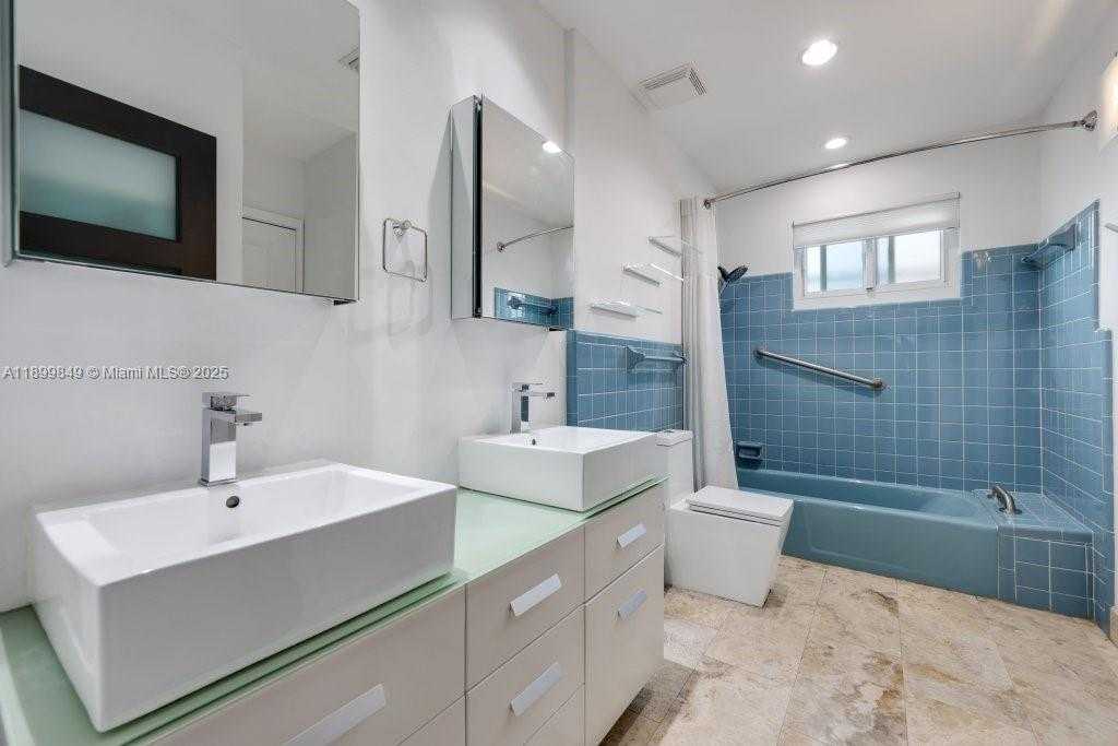 Small Image of 709 NORTH WEST 7TH ST, Dania Beach Number 22