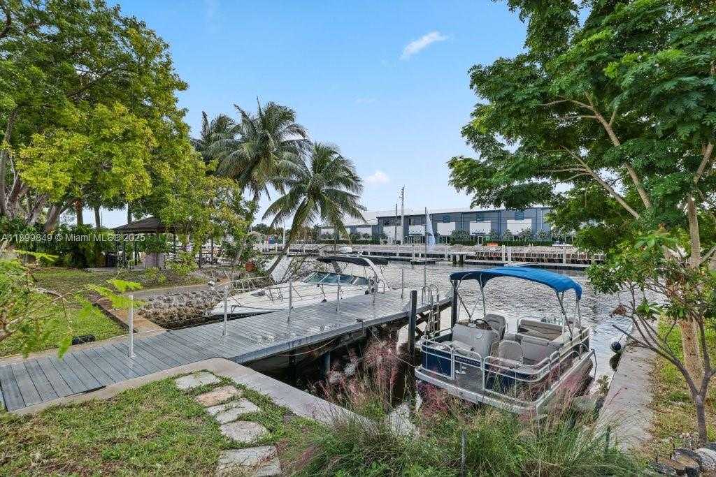Small Image of 709 NORTH WEST 7TH ST, Dania Beach Number 37