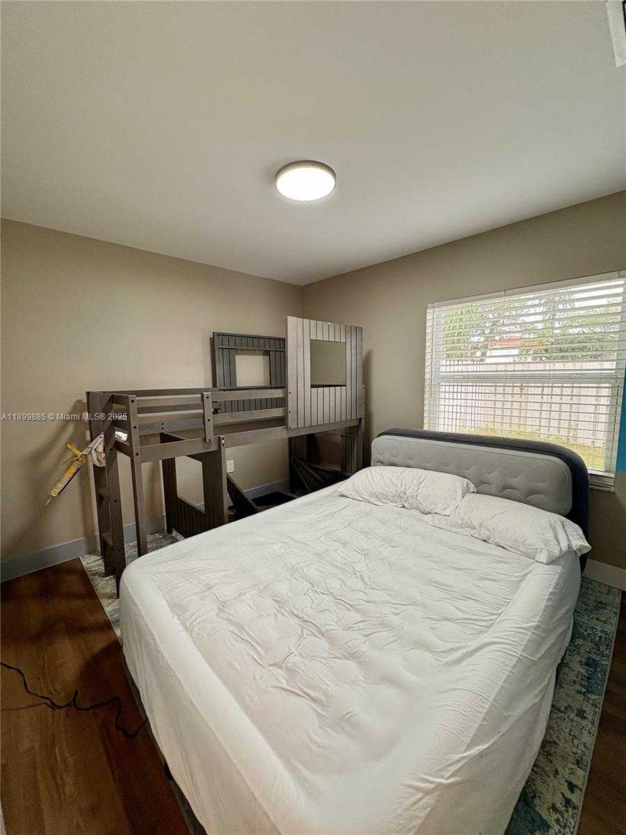 Small Image of 506 RADFORD TER, Davie Number 7